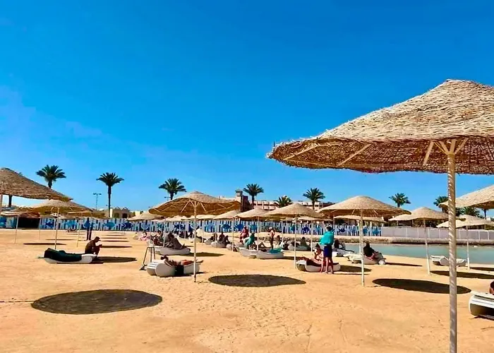 Vakantiehuis Luxury Seaside View , Direct Beachfront, Red Sea, Hurghada, 54sqm