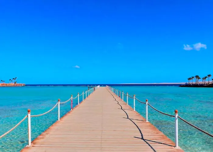Luxury Seaside View , Direct Beachfront, Red Sea, Hurghada, 54sqm Vakantiehuis Hurghada